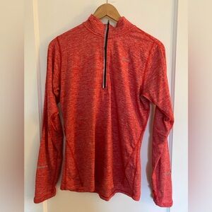 Nike women’s dri-first half zip long sleeve top